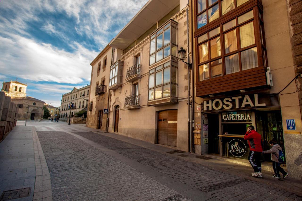 Hostal Caballeros Σορία Εξωτερικό φωτογραφία