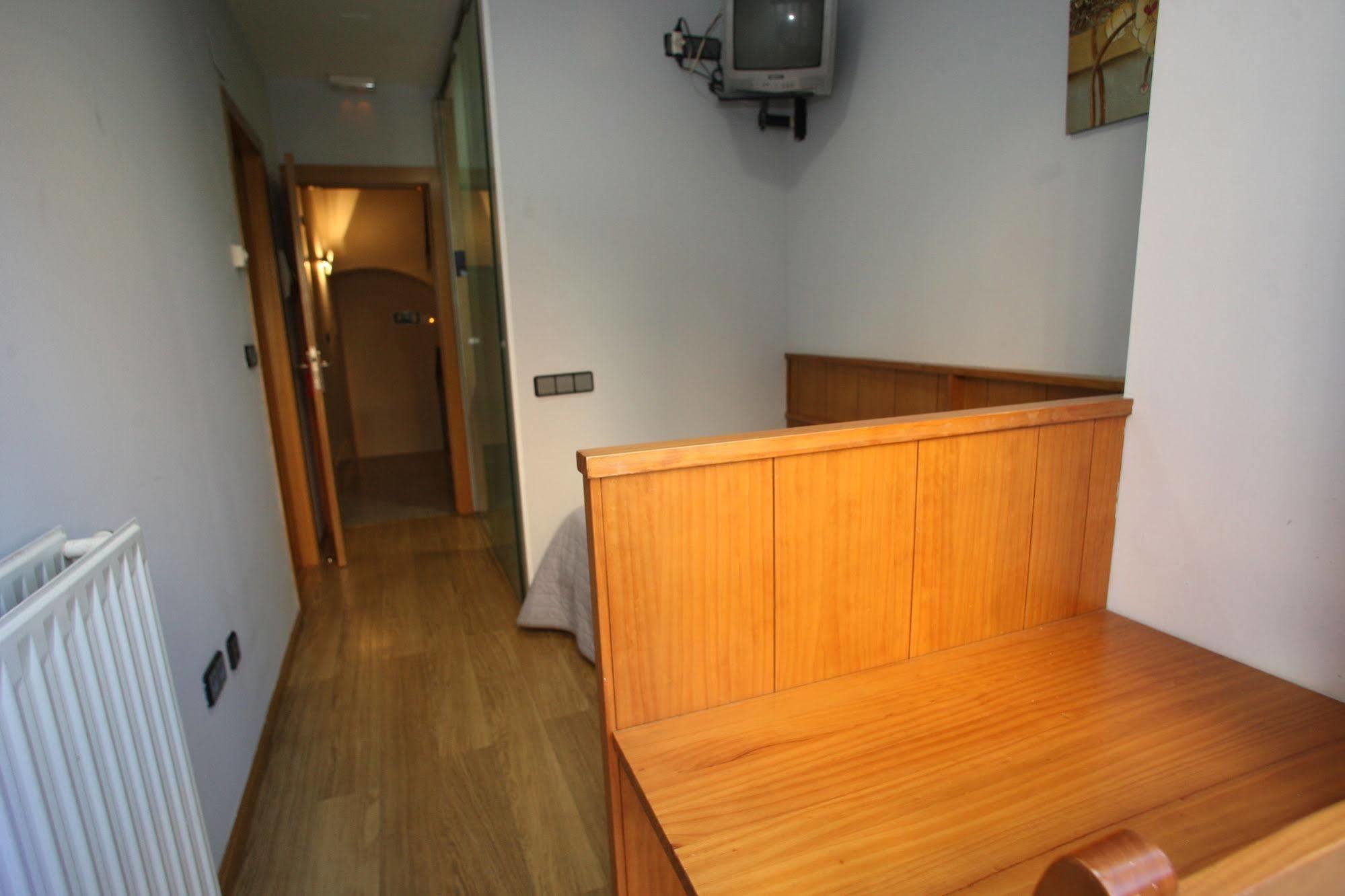 Hostal Caballeros Σορία Εξωτερικό φωτογραφία